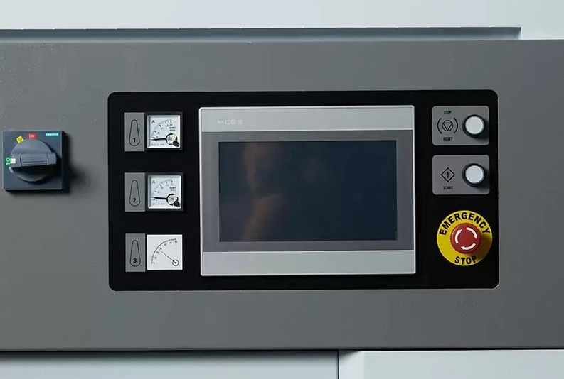 Beaver WT-KRC 1300  Панель управления  Удобное управление с PLC контроллера  На одном дисплее устанавливаются основные параметры обработки:Скорость подачи заготовкиВкл/выкл узловТолщина обработки, и другие